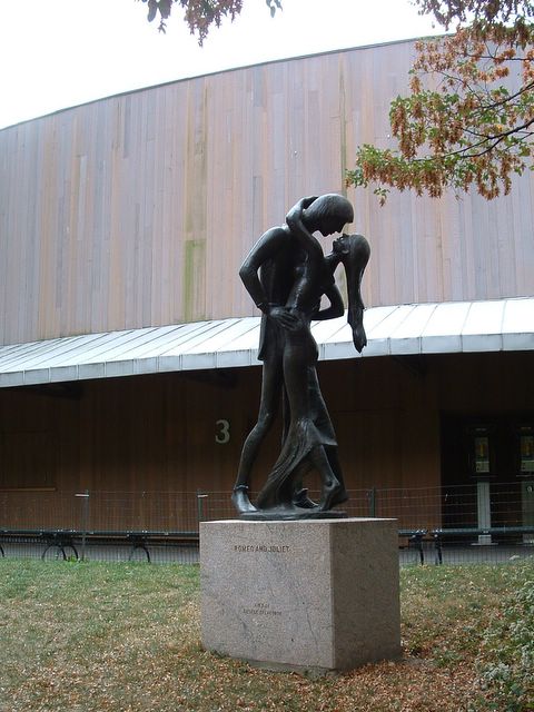 photo of Romeo and Juliet statue, Central Park, NYC