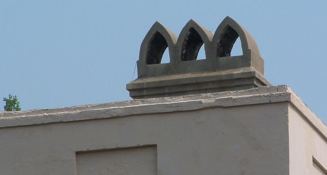 photo of a chimney in historic Charelston, SC