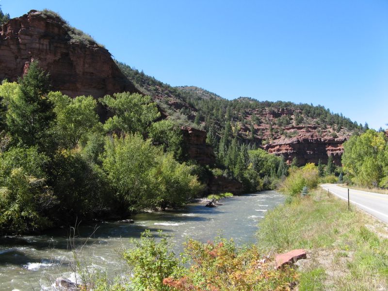 drive from Dinosaur National Monument to Mesa Verde National Park